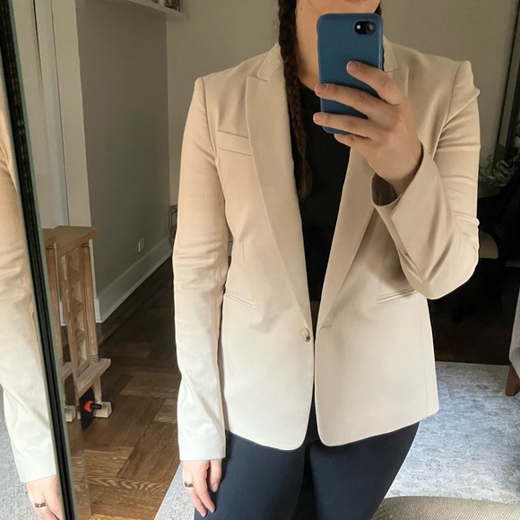 NWT Theory Tan Blazer - Picture 5 of 6